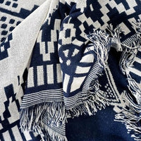 White / Navy Knitted Nordic Sofa Throw Cover Blanket