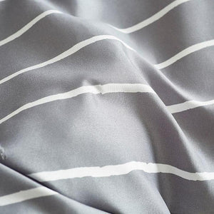 Gray 2/3-Piece White Striped Duvet Cover Set