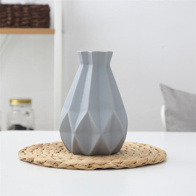 Freeson Modern Geometric Diamond Porcelain Flower Vase