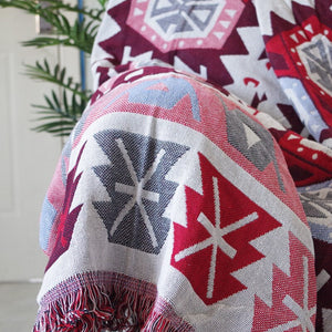 Red / Blue Knitted Nordic Sofa Throw Cover Blanket