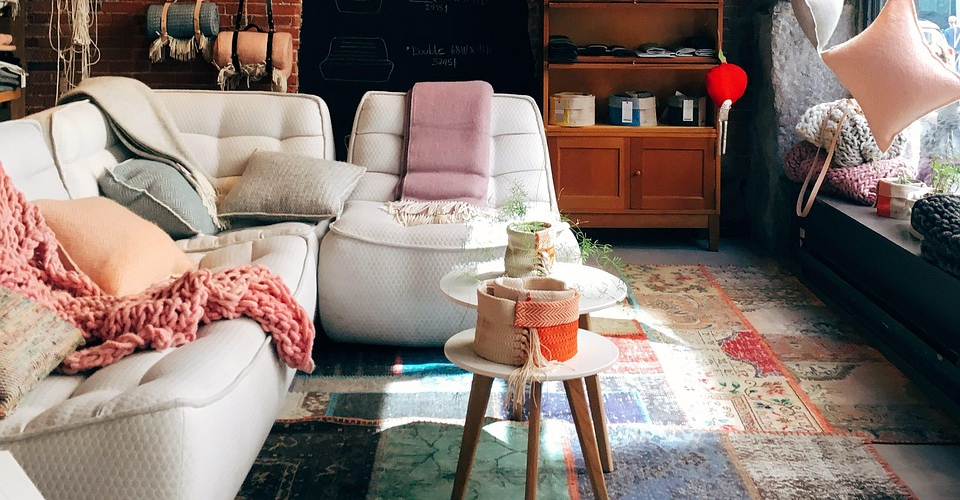 Guide to Mixing Decor Styles (Without Making a Mess)